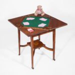 Antiker Spieltisch